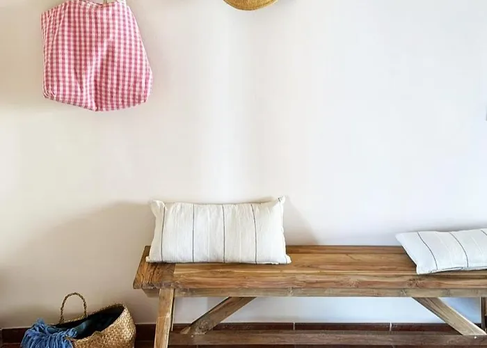 Benet Rent In Villa