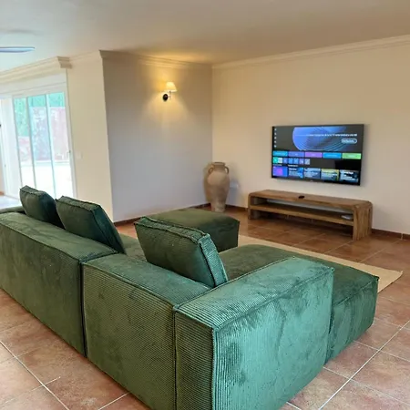别墅 Benet Rent In 巴古尔