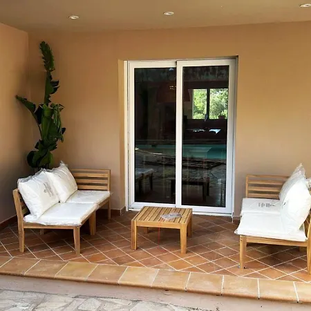 Benet Rent In *