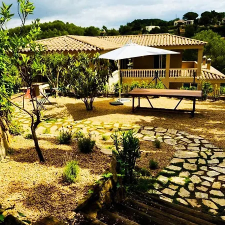 Villa Benet Rent In *