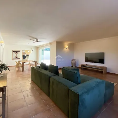 Benet Rent In *