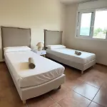 Benet Rent In Villa *